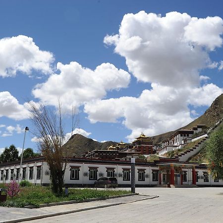 Wanrun International Resort Hotel In Tibet Xigaze ภายนอก รูปภาพ