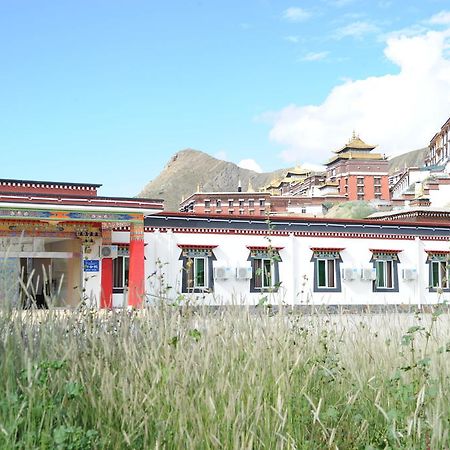 Wanrun International Resort Hotel In Tibet Xigaze ภายนอก รูปภาพ