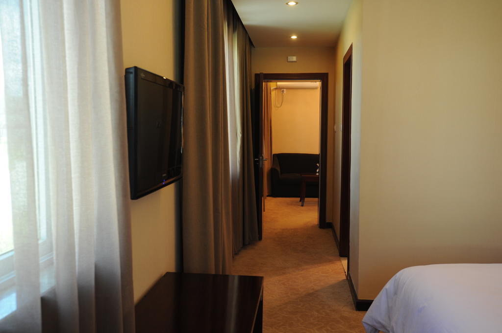 Wanrun International Resort Hotel In Tibet Xigaze ห้อง รูปภาพ