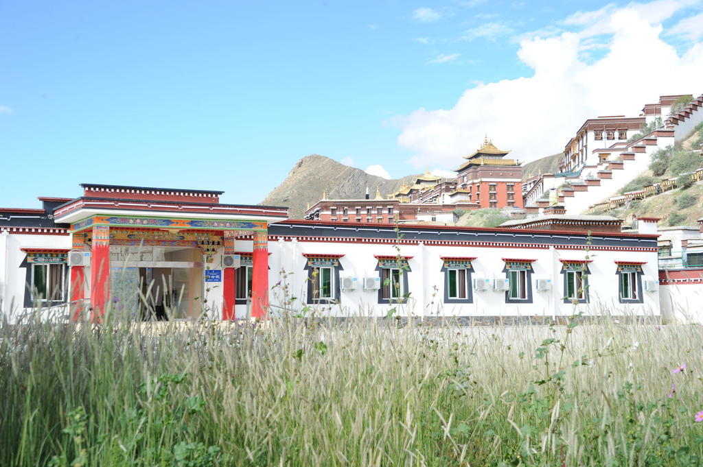 Wanrun International Resort Hotel In Tibet Xigaze ภายนอก รูปภาพ
