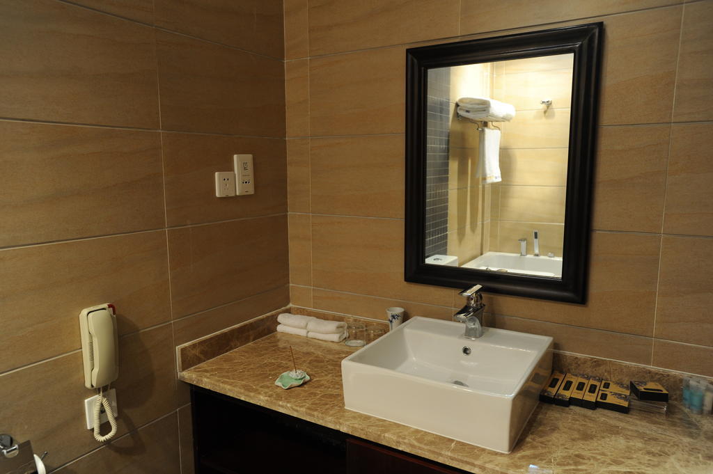 Wanrun International Resort Hotel In Tibet Xigaze ห้อง รูปภาพ
