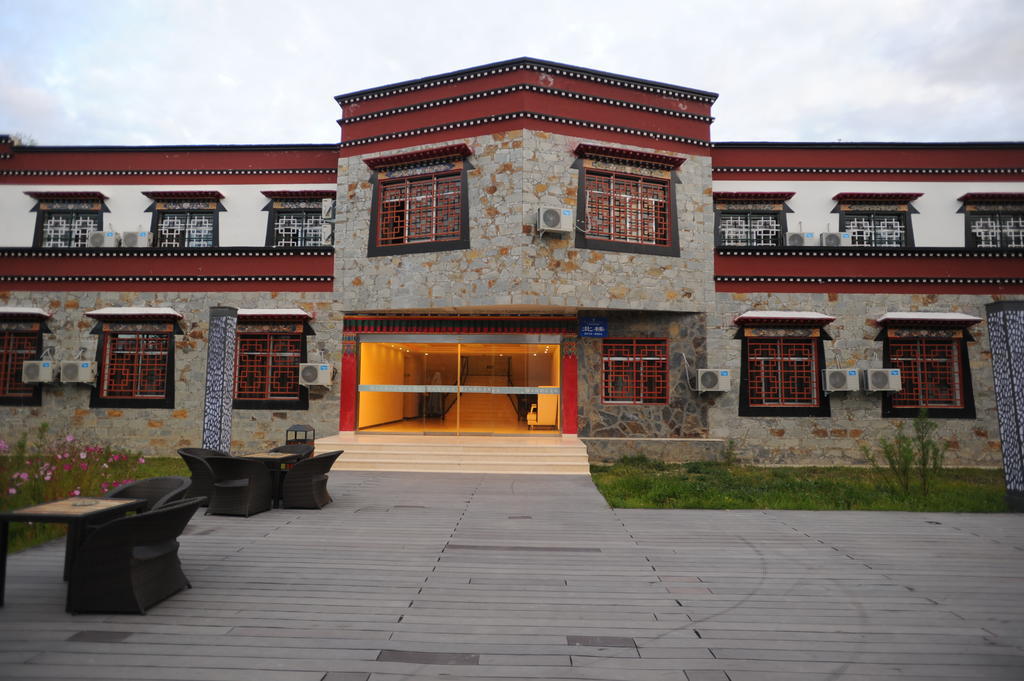 Wanrun International Resort Hotel In Tibet Xigaze ภายนอก รูปภาพ