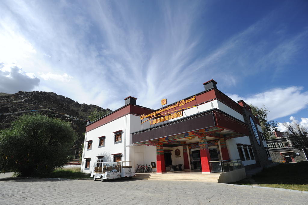 Wanrun International Resort Hotel In Tibet Xigaze ภายนอก รูปภาพ